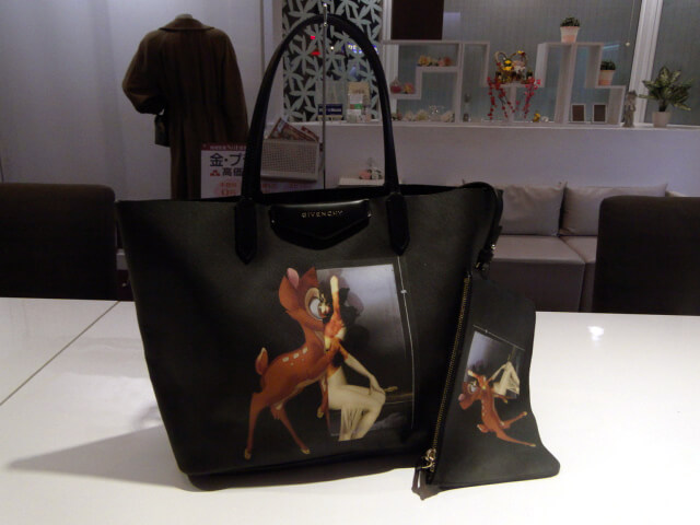 美品 ジバンシー GIVENCHY バンビ クラッチバッグ ディズニー コラボ