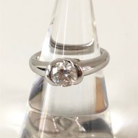 ダイヤデザインリング Pt900 0.86ct ☆苦楽園口駅前店☆